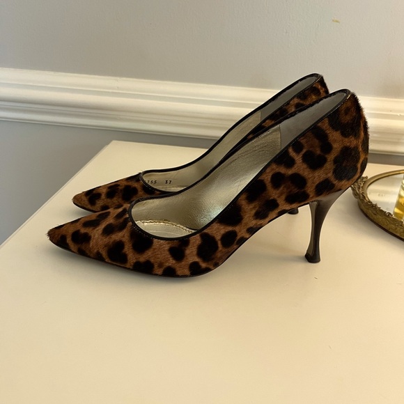 Dolce & Gabbana Leopard Pony Pumps - Picture 1 of 11